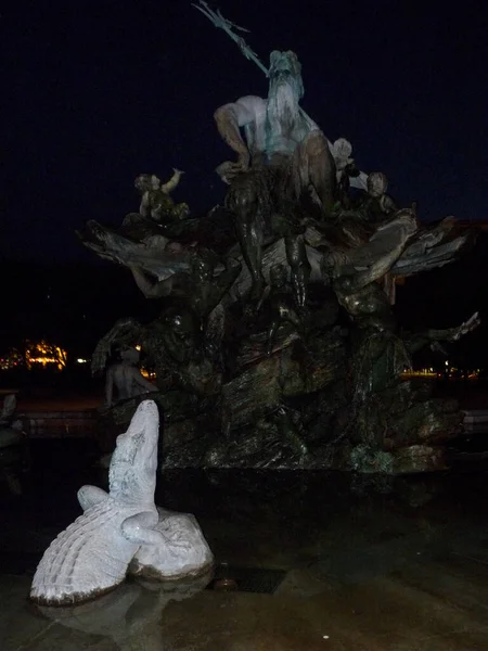 Vertical Shot Neptune Fountain Berlin Germany Night — Stock fotografie