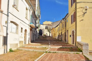 İtalya, Campobasso 'da küçük bir caddenin manzarası.