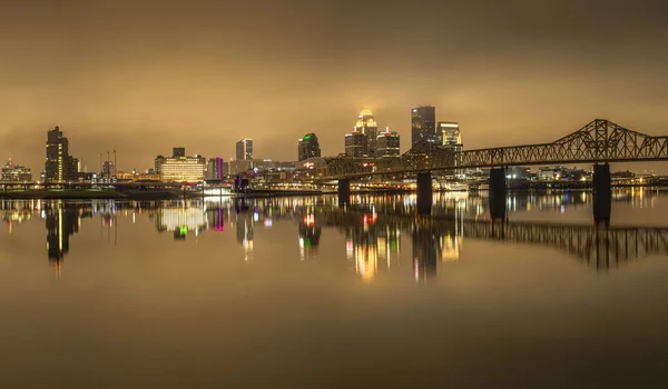 Panoramic Scene Night Long Exposure Buildings Lights Reflecting Water Louisville — Photo