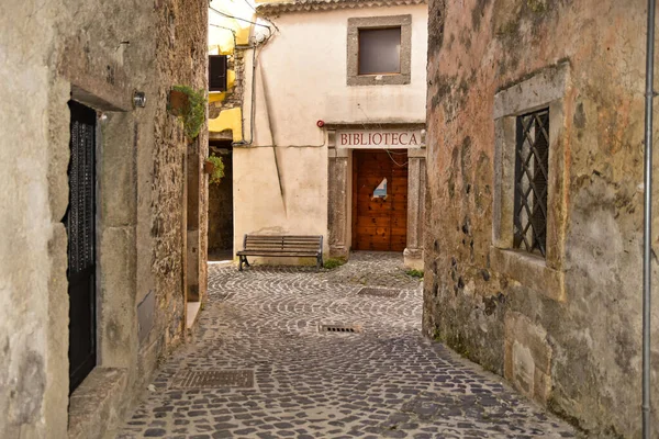 Eine Enge Gasse Zwischen Den Alten Häusern Von Giuliano Roma — Stockfoto