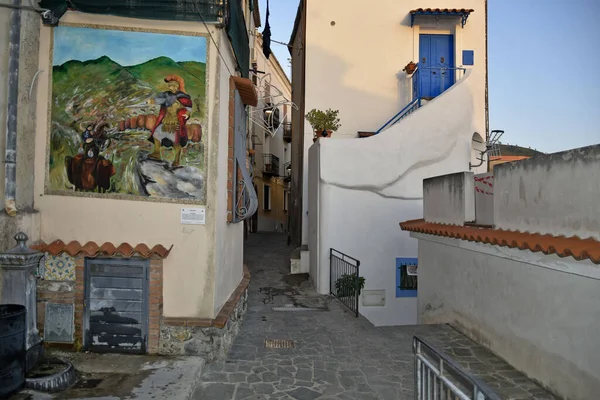 Narrow Street Painted Murals Village Calabria Region Italy — 스톡 사진