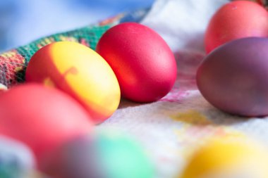 Paskalya yumurtalarını yakın plan çek.