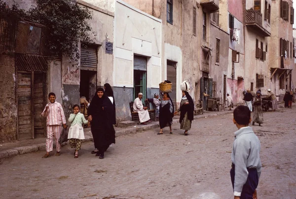 People Mari Gerges Street Cairo — Stockfoto