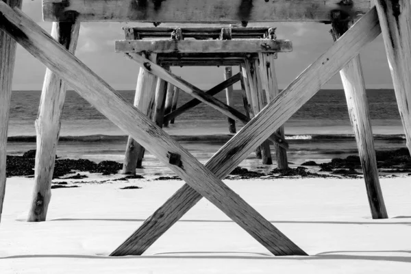 Grayscale Shot Broken Wooden Pier — Stockfoto