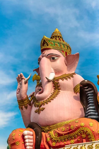 Vertical Shot Statue Ganesha Prong Arkad Temple Amphoe Bang Nam — Stock Photo, Image