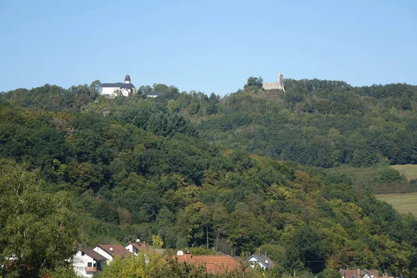 Vue Lointaine Sur Église Saint Remigius Surplombant Haschbach Près Kusel — Photo