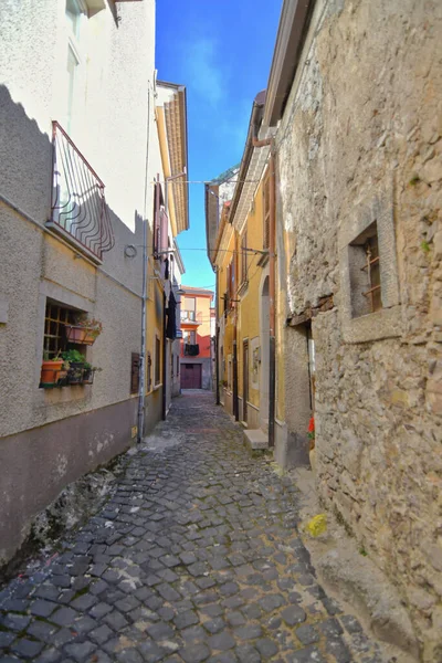 Vertical Shot Narrow Alley Old Buildings Nusco Avellino Italy — 스톡 사진