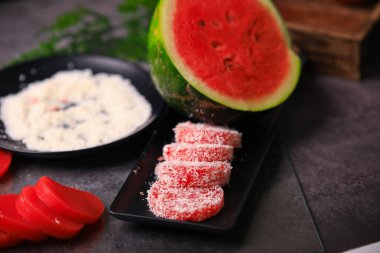 Karpuz yaz serin tatlı tarifi