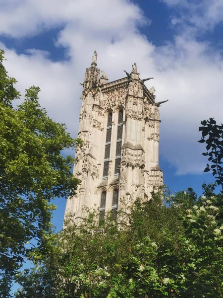 Historyczne Saint Jaques Paryżu Pokazujące Gotycką Wieżę Imponujące Resztki Kościoła — Zdjęcie stockowe