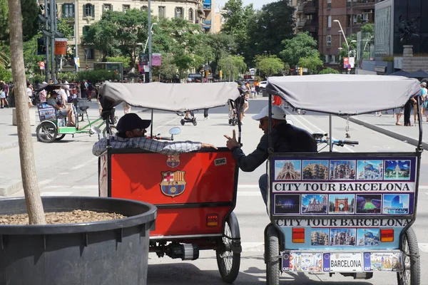 Barcelona Spanien Juni 2022 Chatte Rickshaw Chauffører Venter Turister Før - Stock-foto