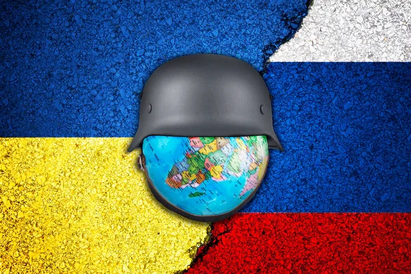 Split Illustration Ukraine Russia Globe Helmet Depicting Conflict — Stock Photo, Image