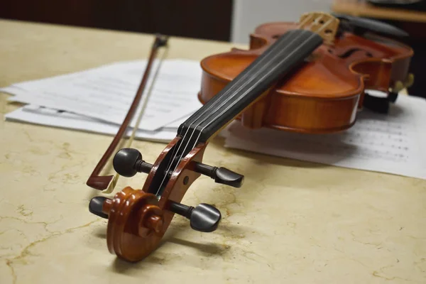 Violino Partitura Mesa — Fotografia de Stock