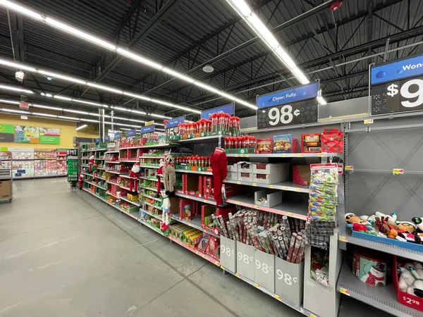 オーガスタ ガインUsa Walmart食料品店のインテリアホリデーキャンディーディスプレイ — ストック写真
