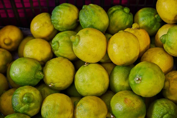 Limes Placed Shelf Sale Market — Foto de Stock