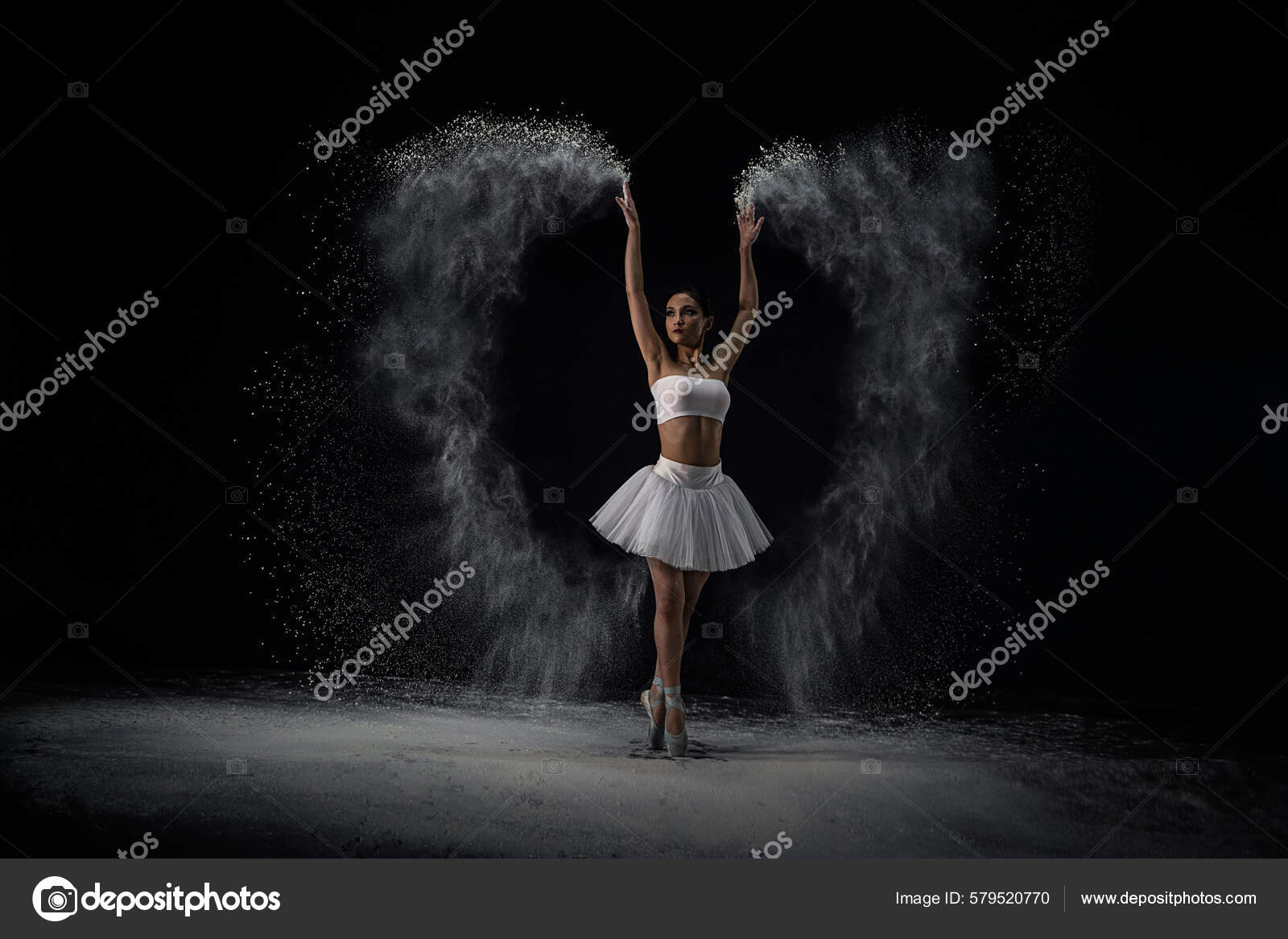 Plan Couper Souffle D'une Ballerine Vêtements Blancs Dansant Dans Studio  image libre de droit par wirestock_creators © #579520770