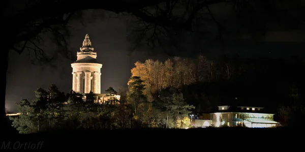图林根艾森纳赫夜晚的伯申地震的美丽景象 — 图库照片