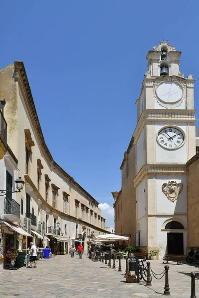 Úzká Ulice Mezi Starými Domy Gallipoli Staré Vesnice Provincii Lecce — Stock fotografie