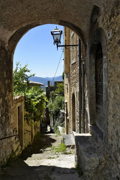 Vertical Shot Narrow Street San Donato Val Comino Village Rome — Stock Photo, Image