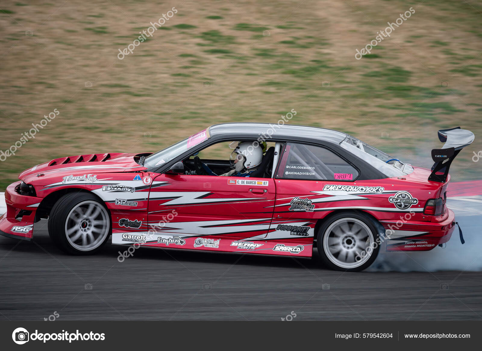 Red Bmw E36 Дрейфует Трассе Наварре – Стоковое Редакционное Фото.