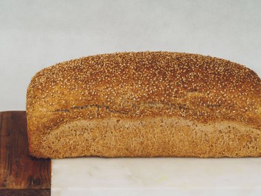 Susamlı buğday glütensiz ekmek. Kopyalama alanı ile göster