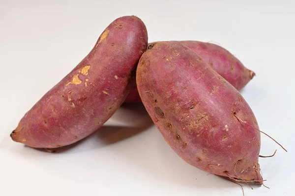 Tatlı Patates Kök Sebze Olarak Kullanılan Büyük Nişasta Tadında Tüberküloz — Stok fotoğraf
