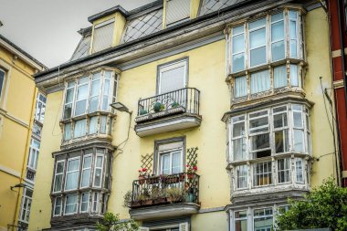 İspanya, Santander 'de güzel bir bina manzarası.