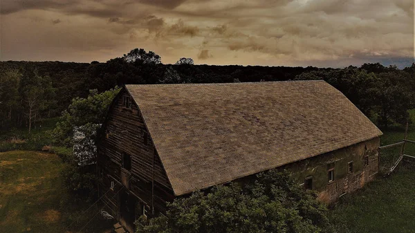 Aerial View Rural Barn Cloudy Evening — Stock Photo, Image