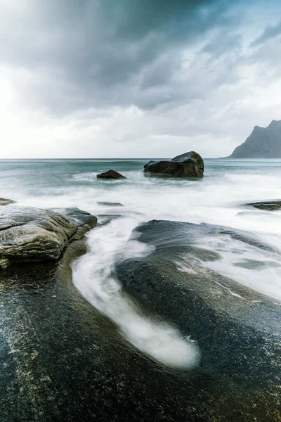 Long Exposure Waves Stretching Rocks Uttakleiv Beach — Stock Photo, Image