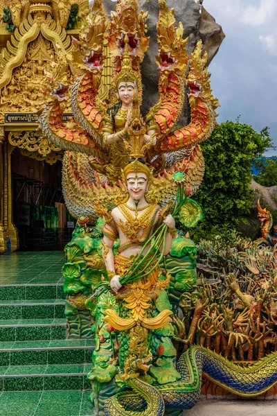 Vertical Closeup Deities Statue Buddhist Temple Thailand — Photo