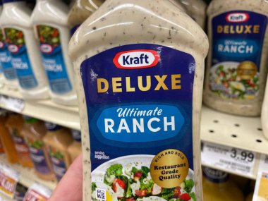 Grovetown, Ga USA - 03 20 22: Retail store Kraft salad dressing Deluxe Ranch