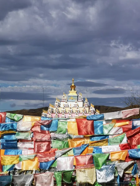 Beautiful View Stupa Enlightenment Fabrics Hanging Ropes Foreground — Stock Photo, Image
