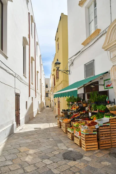 Úzká Ulice Mezi Starými Domy Gallipoli Staré Vesnice Provincii Lecce — Stock fotografie