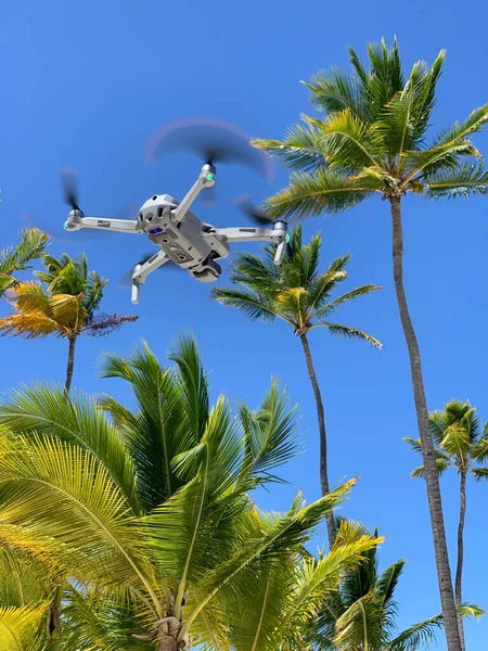Drone Hovering Punta Cana Palm Beach Blue Sky — Foto Stock