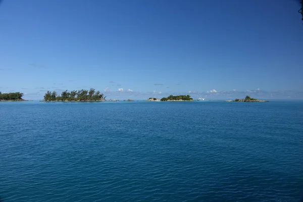 Cruising North Coast Bermuda Concept Holiday Relaxation Wealth Paradise Horizontal — Stock Photo, Image