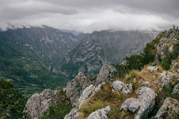 Edge Cliff Background Green Mountains Hiking Montenegro — Stock Photo, Image