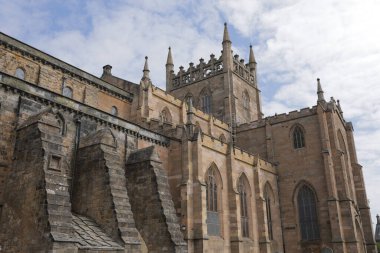İskoçya 'daki Dunfermline Manastırı' nın manzarası