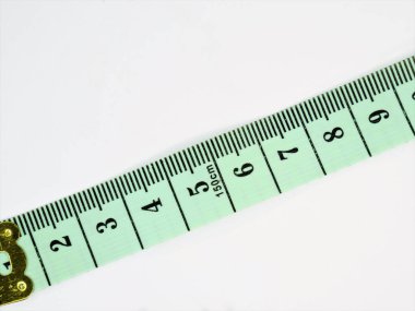 Pirinç uçlu yeşil şerit ölçülüyor