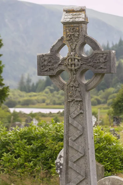 Gravsten Glendalough Kyrkogård Irland — Stockfoto