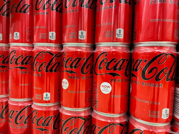Grovetown Usa Retail Store Coke Cans Display — Stock Photo, Image
