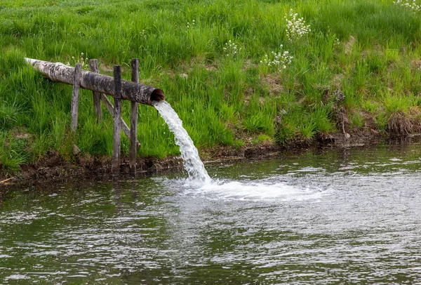 Discharge of polluted water through a pipe, toxic, polluted