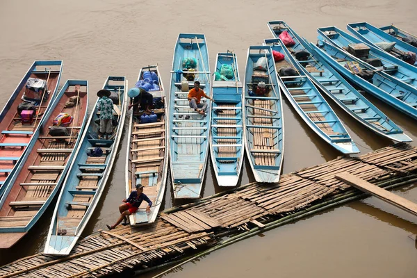 Colorful Boats Mekong River Waiting Passengers — Stock Photo, Image