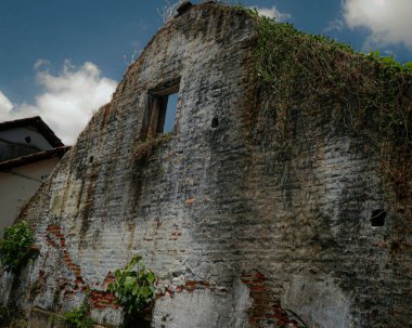 Eski bir bina süper.