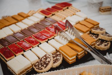 The assorted different mini cakes