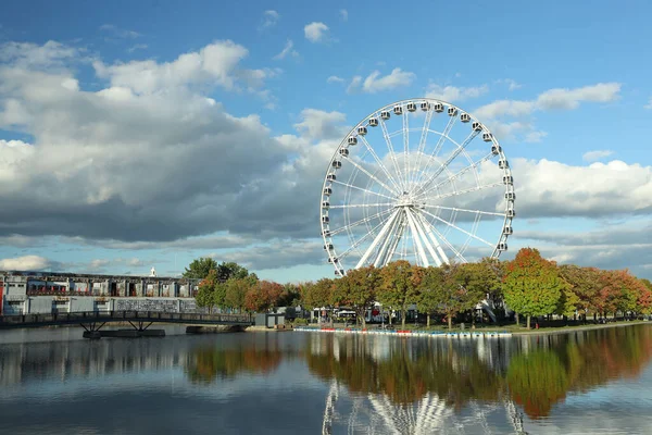 Aerial Cityscape Montreal Ferris Wheel Surrounded Autumn Trees Water — Stockfoto