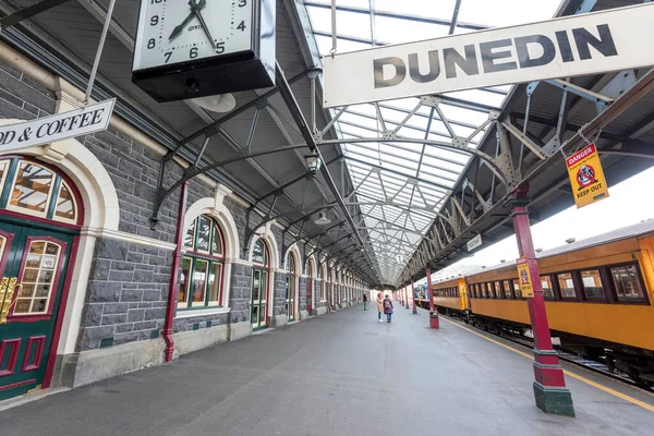 Main Platform Dunedin Railway Station South Island New Zealand — Stock Photo, Image