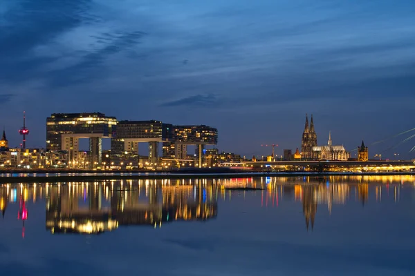 Cologne Rhine Bank Illuminated View Port Called Rheinauhafen Cologne Cathedral — Stockfoto