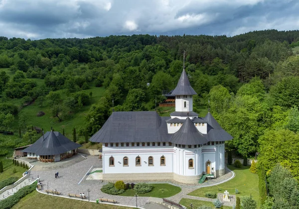 Ландшафт Пангаратським Православним Монастирем Румунії Вид Згори Релігійний Вигляд Повітря — стокове фото