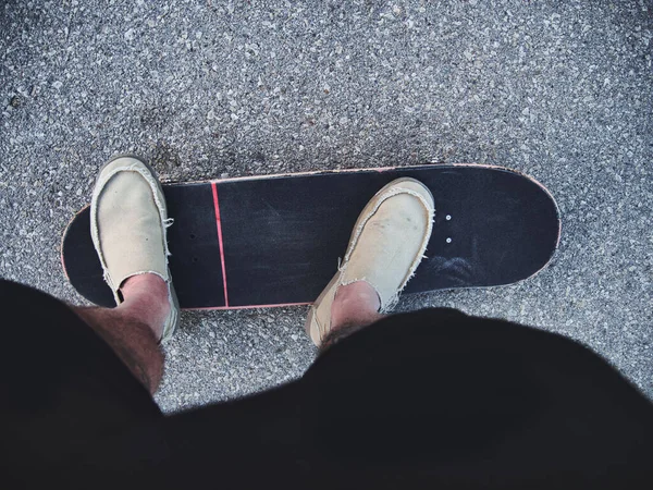 Riding Skateboard Photographers Point View — Foto de Stock