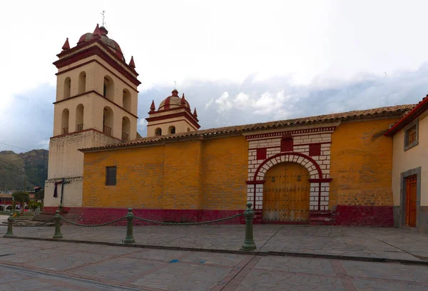 Beautiful Shot Spanish Colonial Church Main Square City Huancavelica Peru - Stock-foto