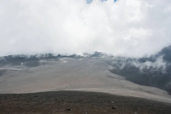 White Clouds Floating Grayish Vale Sicily Italy — Stok fotoğraf